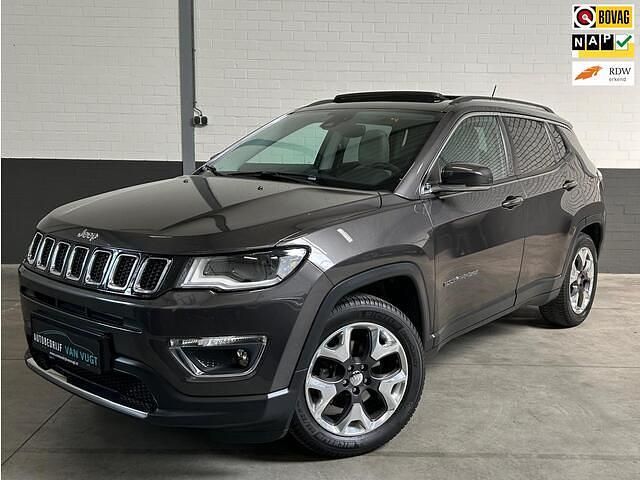 Grijs Gebruikt 2017 Jeep Compass Limited SUV | € 18.250 (Duur) - Afbeelding 1/4