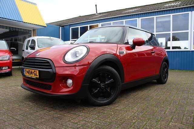 Rood Gebruikt 2015 Mini Cooper Hatchback | € 10.444 (Eerlijke prijs) - Afbeelding 1/4