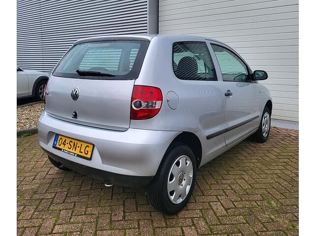 Occasion VW Fox Trendline 54 PK (39 kW) 2006 Grijs (metallic) Hatchback
