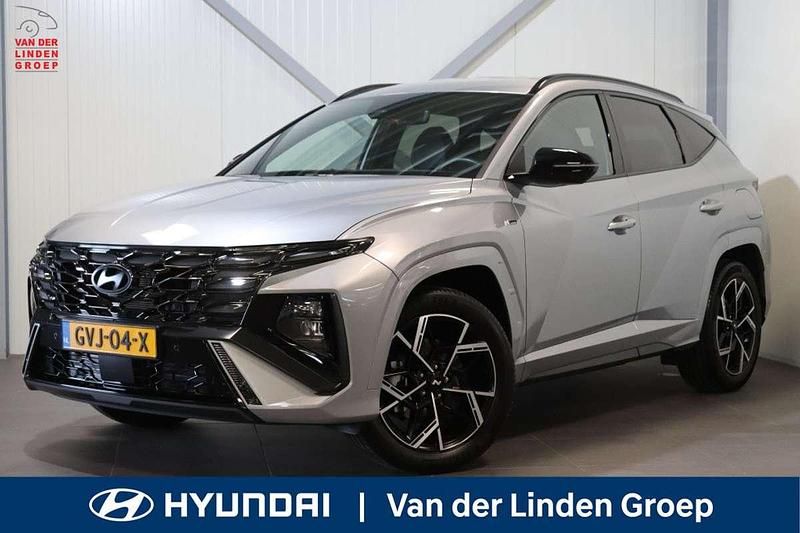 Shimmering silver (grijs metallic) Occasion 2025 Hyundai Tucson Edition SUV | € 39.950 (Eerlijke prijs) - Afbeelding 1/4