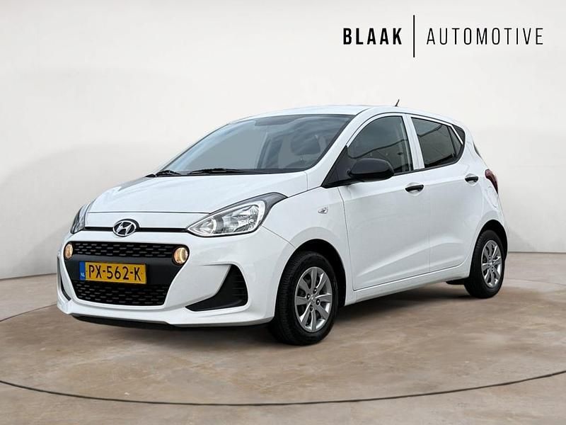 Wit Gebruikt 2017 Hyundai i10 Hatchback | € 8.685 (Eerlijke prijs) - Afbeelding 1/4