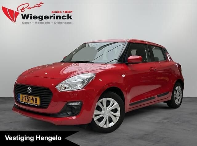 Rood Gebruikt 2020 Suzuki Swift Comfort Hatchback | € 13.998 (Goede deal) - Afbeelding 1/4
