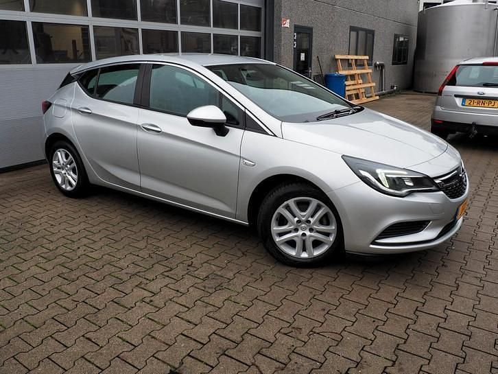 Occasion Opel Astra Edition 110 PK (80 kW) 2019 Grijs Hatchback
