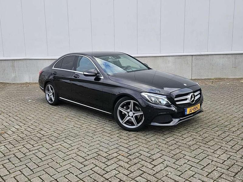 Zwart Gebruikt 2015 Mercedes C220 Prestige Sedan | € 15.500 (Eerlijke prijs) - Afbeelding 1/4