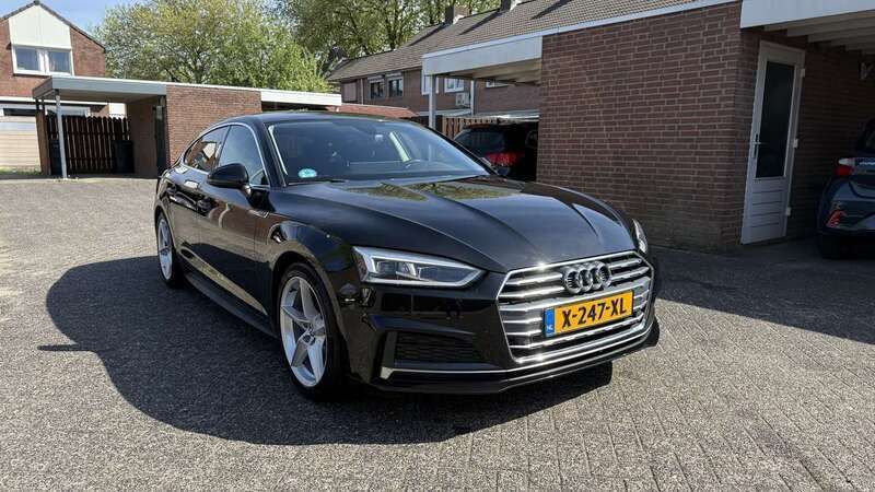 Zwart Gebruikt 2019 Audi A5 Design Coupé | € 23.950 (Super prijs) - Afbeelding 1/4