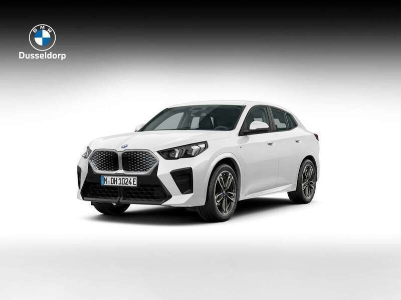 Wit Nieuw 2025 BMW iX2 SUV | € 54.050 (Eerlijke prijs) - Afbeelding 1/4