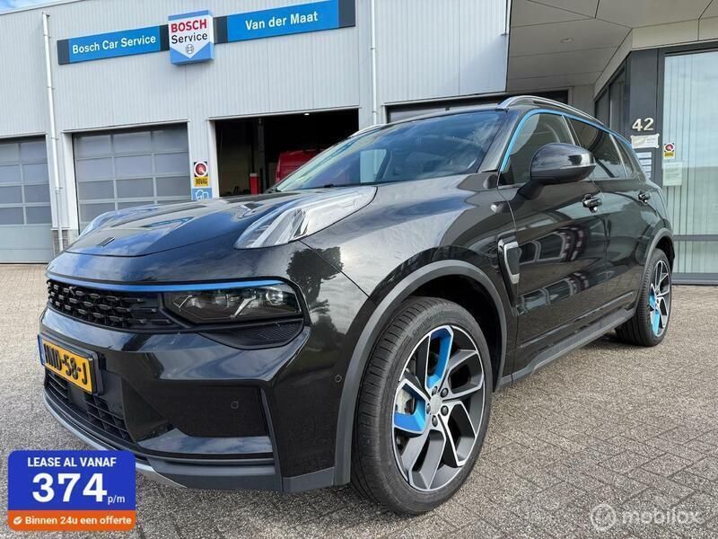 Zwart Gebruikt 2023 Lynk & Co 01 SUV | € 27.990 (Eerlijke prijs) - Afbeelding 1/4