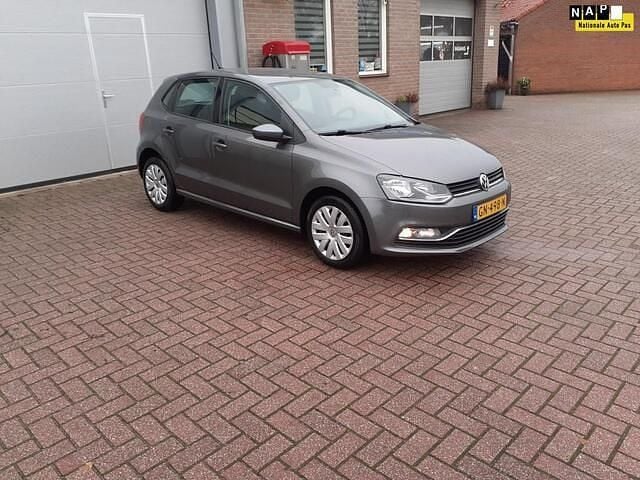 Grijs Gebruikt 2015 VW Polo Comfortline Hatchback | € 7.850 (Eerlijke prijs) - Afbeelding 1/4