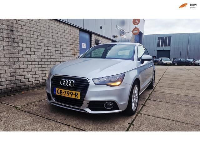 Grijs Occasion 2011 Audi A1 Ambition Hatchback | € 4.950 (Goede deal) - Afbeelding 1/4