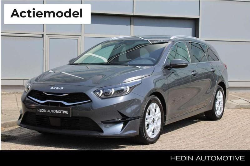 Grijs Nieuw 2025 Kia Ceed Sportswagon Stationwagen | € 29.945 (Eerlijke prijs) - Afbeelding 1/3
