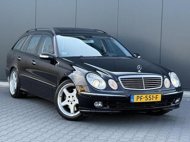 Occasion Mercedes E500 Avantgarde 306 PK (225 kW) 2005 Zwart Stationwagen