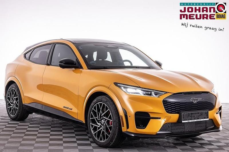 Geel Gebruikt 2022 Ford Mustang Mach-E GT SUV | € 39.990 (Goede deal) - Afbeelding 1/4