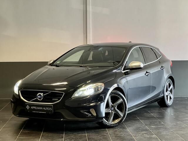 Zwart Occasion 2013 Volvo V40 R-Design Stationwagen | € 10.495 (Iets duurder) - Afbeelding 1/4
