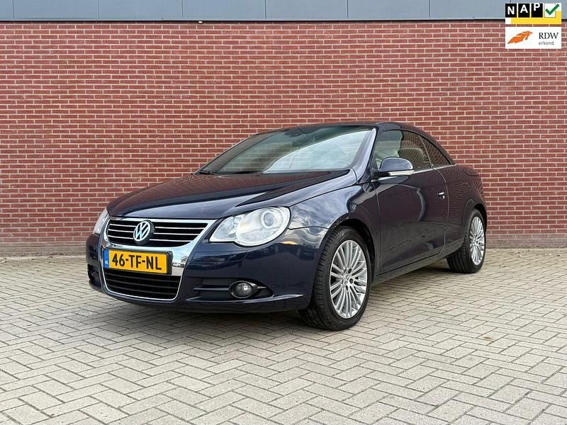 Blauw Gebruikt 2006 VW Eos Cabriolet | € 3.850 (Eerlijke prijs) - Afbeelding 1/4