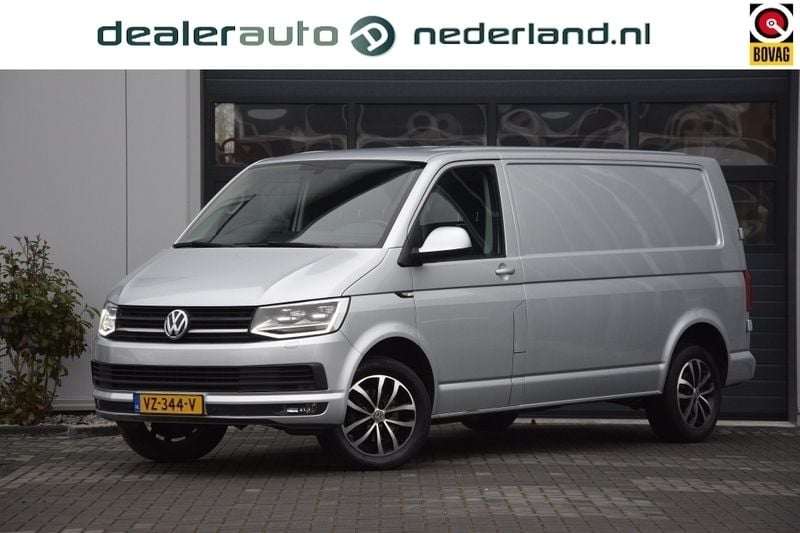Zilver Gebruikt 2016 VW T6 Highline Van | € 12.487 (Super prijs) - Afbeelding 1/4