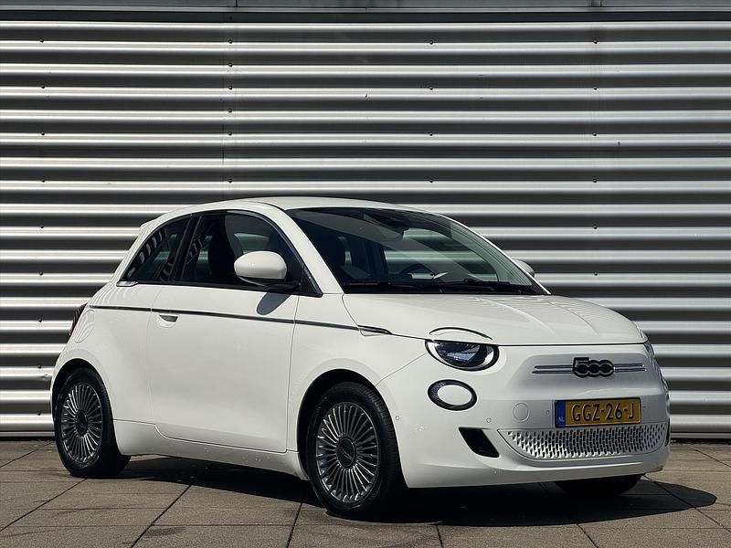 Occasion Fiat 500e Urban 86 kW (118 PK) 2024 Wit Hatchback