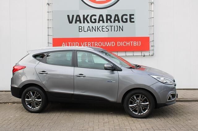 Grijs Gebruikt 2015 Hyundai ix35 SUV | € 10.550 (Eerlijke prijs) - Afbeelding 1/4