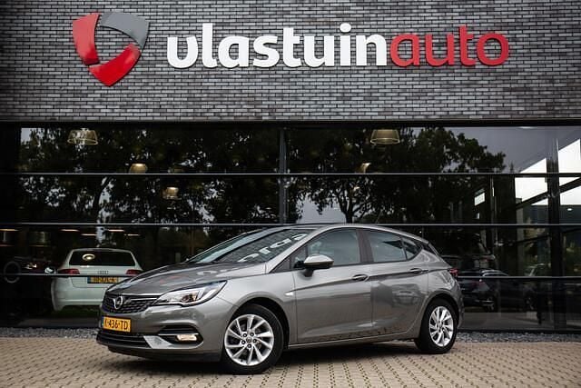 Grijs Gebruikt 2021 Opel Astra Business Edition Hatchback | € 13.850 (Goede deal) - Afbeelding 1/4