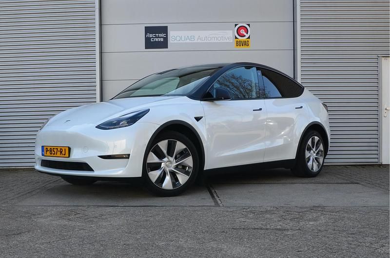 Wit Occasion 2022 Tesla Model Y Long Range AWD SUV | € 35.499 (Iets duurder) - Afbeelding 1/4