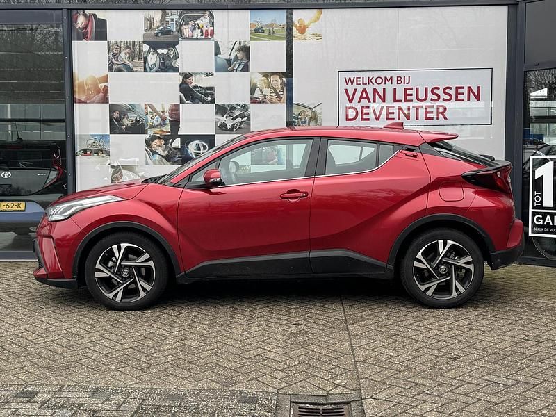 Occasion Toyota C-HR 123 PK (90 kW) 2023 Rood SUV
