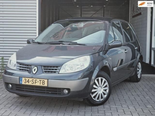 Grijs Gebruikt 2006 Renault Scénic II Luxe MPV | € 999 (Goede deal) - Afbeelding 1/4
