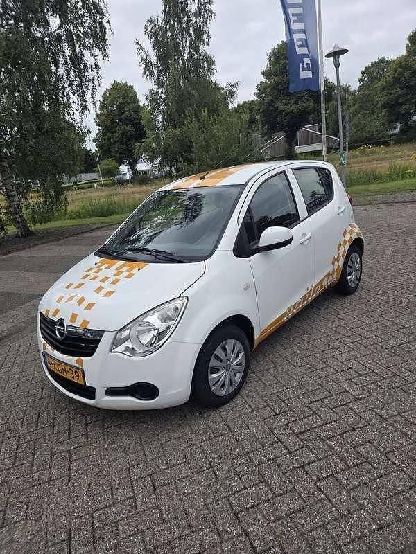 Wit Gebruikt 2008 Opel Agila Essentia Stationwagen | € 2.450 (Duur) - Afbeelding 1/4