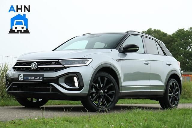 Grijs Gebruikt 2023 VW T-Roc Style SUV | € 33.995 (Duur) - Afbeelding 1/4