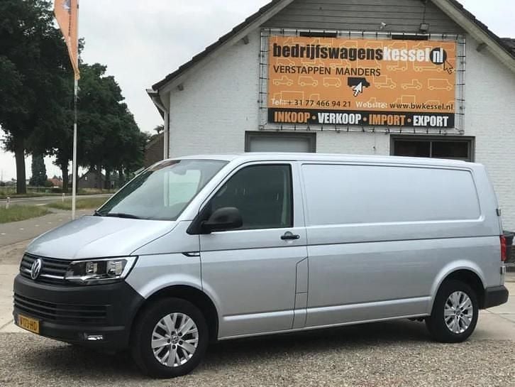 Zilver (metallic) Occasion 2017 VW T6 Van | € 8.900 (Super prijs) - Afbeelding 1/4