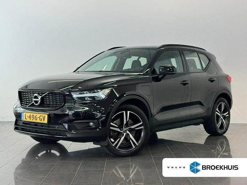 Zwart Gebruikt 2021 Volvo XC40 R-Design SUV | € 30.945 (Iets duurder) - Afbeelding 1/4
