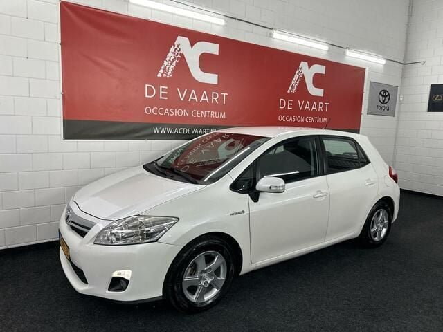 Wit Gebruikt 2012 Toyota Auris Business Edition Hatchback | € 8.199 - Afbeelding 1/4