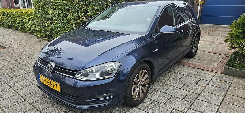 Blauw Gebruikt 2017 VW Golf VII Comfortline Hatchback | € 7.000 (Super prijs) - Afbeelding 1/4