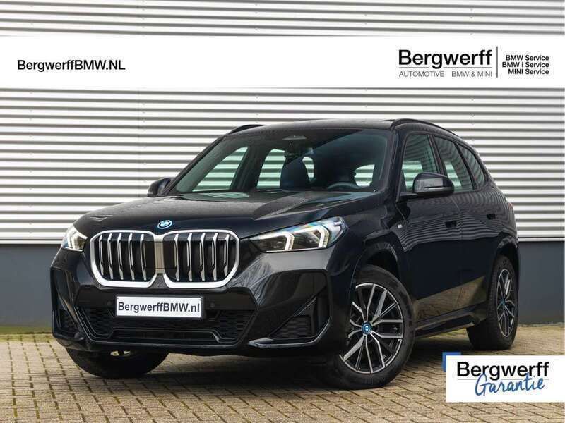 Zwart Gebruikt 2024 BMW X1 M Sport SUV | € 51.875 (Eerlijke prijs) - Afbeelding 1/4