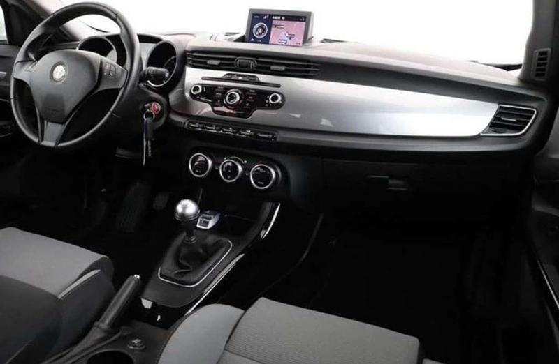 Occasion Alfa Romeo Giulietta Distinctive 170 PK (125 kW) 2010 Wit Hatchback