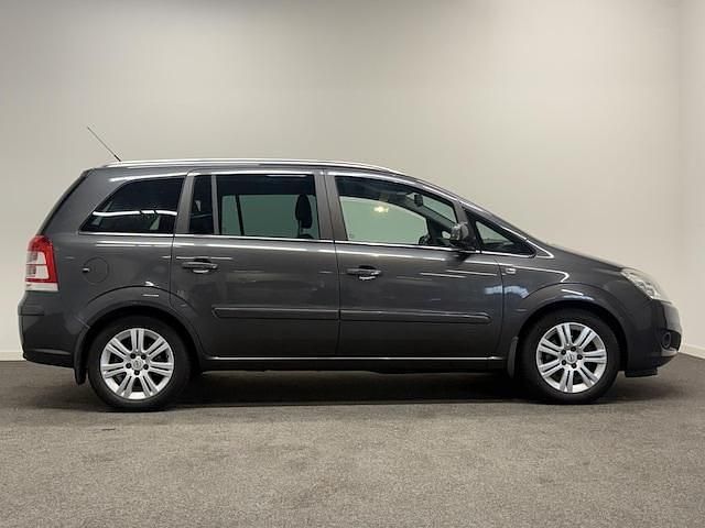 Occasion Opel Zafira Cosmo 2010 Grijs MPV