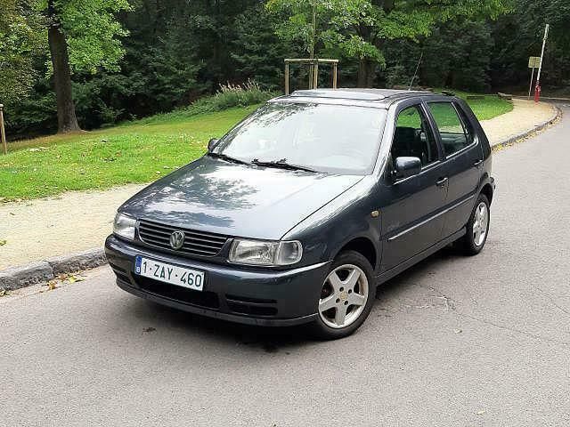 Occasion VW Polo 60 PK (44 kW) 1998 Grijs Sedan