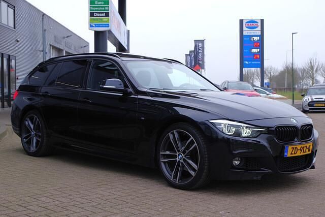 Occasion BMW 318 M Sport 136 PK (100 kW) 2019 Zwart (metallic) Stationwagen