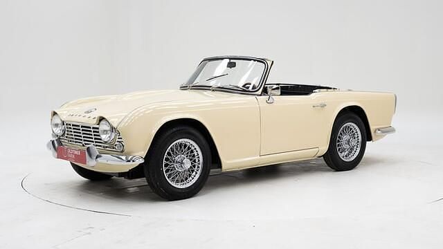 Overige Gebruikt 1965 Triumph TR4 | € 32.950 - Afbeelding 1/4