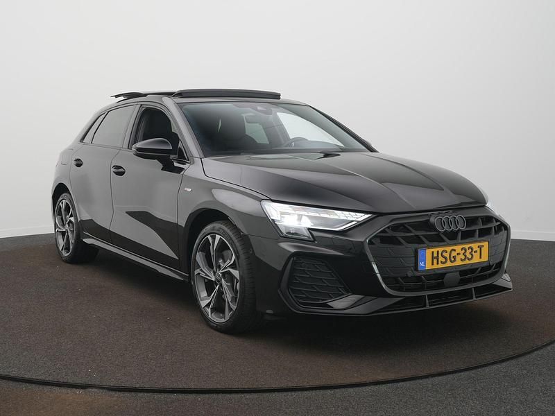 Occasion Audi A3 Sportback e-tron S-Line 204 PK (150 kW) 2025 Zwart (metallic) Hatchback