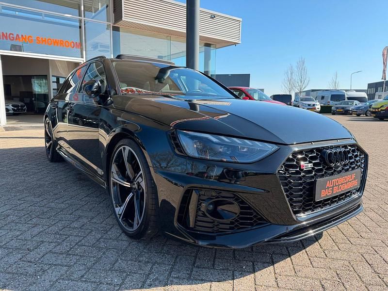 Occasion Audi RS4 S-Line 451 PK (331 kW) 2021 Zwart Stationwagen