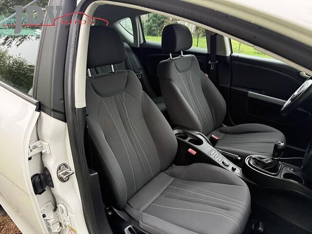 Occasion Seat Leon Copa 105 PK (77 kW) 2011 Wit Hatchback