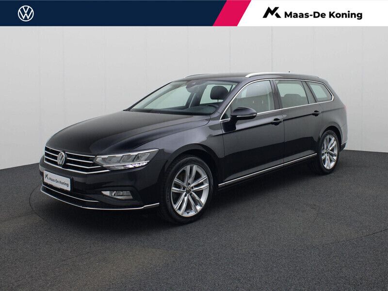 Zwart, metallic lak Gebruikt 2022 VW Passat Elegance Stationwagen | € 26.440 (Eerlijke prijs) - Afbeelding 1/4