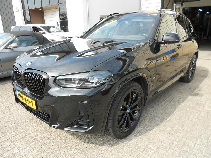 Zwart Gebruikt 2023 BMW X3 Executive SUV | € 54.950 (Duur) - Afbeelding 1/4