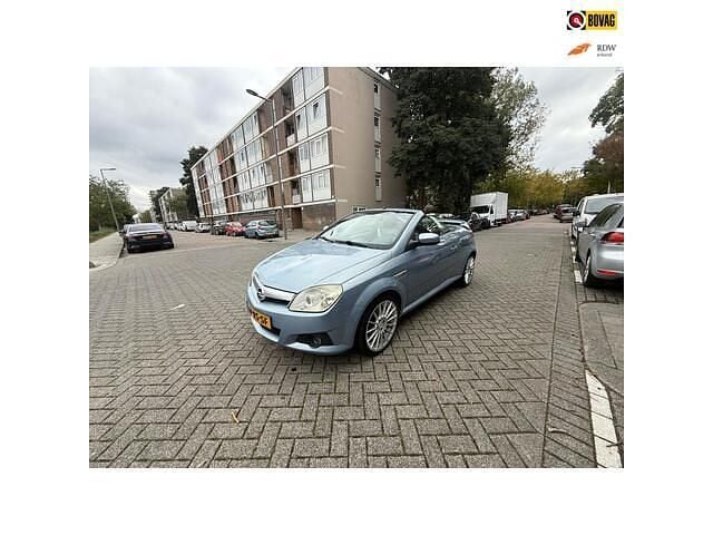 Blauw Gebruikt 2005 Opel Tigra Cosmo Cabriolet | € 1.450 (Goede deal) - Afbeelding 1/4
