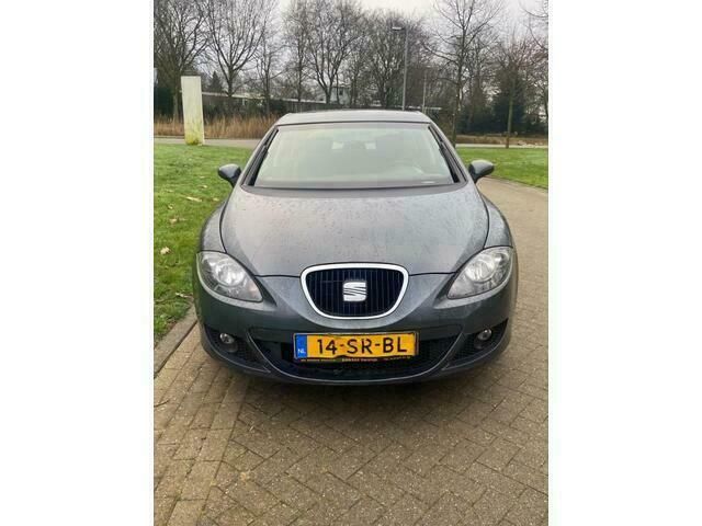 Occasion Seat Leon Stylance 105 PK (77 kW) 2006 Grijs Hatchback