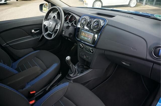 Occasion Dacia Logan MCV Stepway 101 PK (74 kW) 2020 Blauw MPV