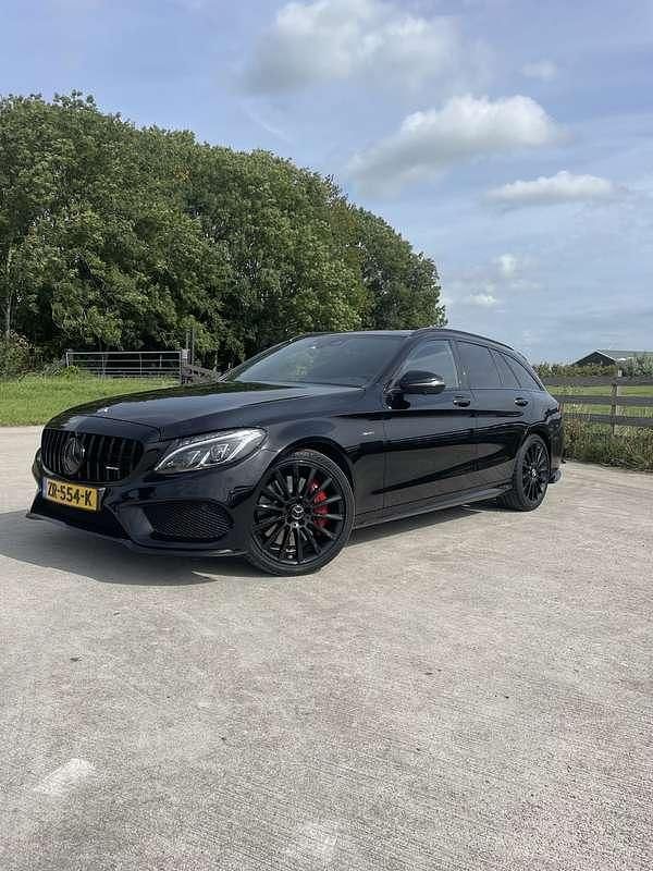 Zwart Gebruikt 2016 Mercedes C450 AMG AMG Stationwagen | € 27.500 - Afbeelding 1/4
