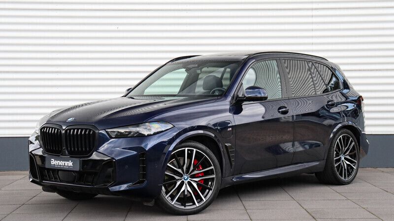Blauw Gebruikt 2024 BMW X5 M Sport SUV | € 109.950 (Duur) - Afbeelding 1/4
