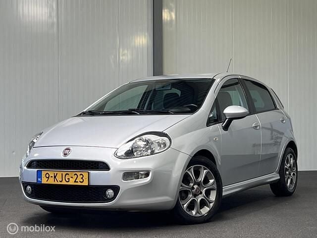Grijs Gebruikt 2013 Fiat Punto Evo Hatchback | € 4.445 (Eerlijke prijs) - Afbeelding 1/3