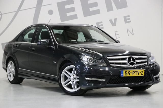 Occasion Mercedes C180 AMG line 157 PK (115 kW) 2011 Zwart Sedan