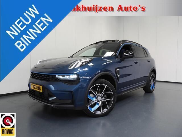 Blauw, metallic lak Gebruikt 2023 Lynk & Co 01 SUV | € 27.745 (Eerlijke prijs) - Afbeelding 1/4